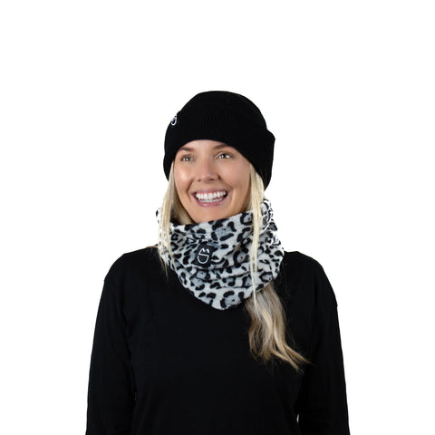 Black Leo Neckwarmer